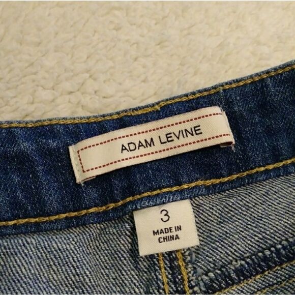 Adam Levine Mid Rise Floral Embroidered Jean Shorts - Picture 5 of 7